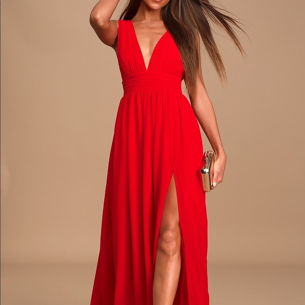 Lulus red maxi dress size Med NWT